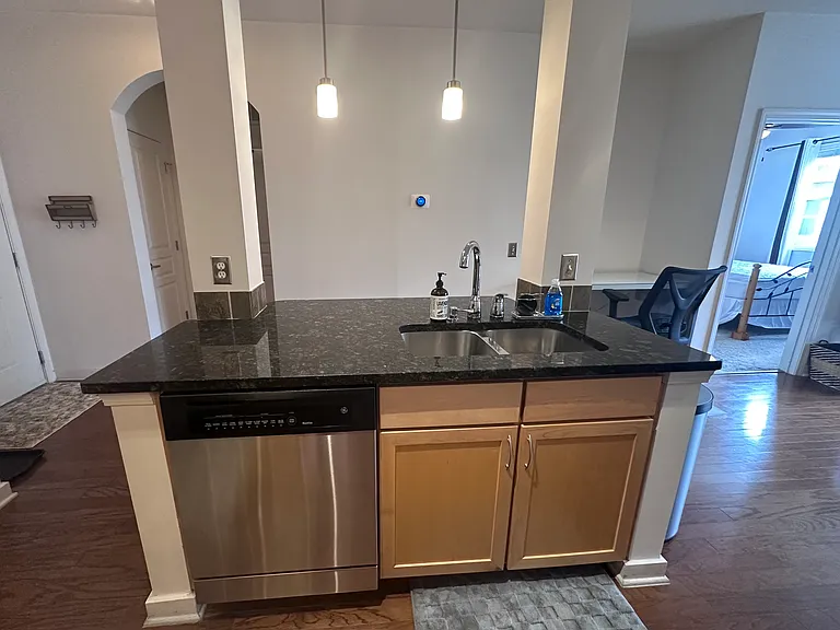 3000 Vanderbilt Pl #300 — Photo 11