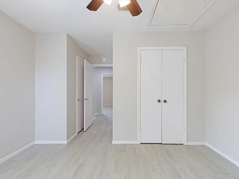 10254 Bridgeland Ln — Photo 9