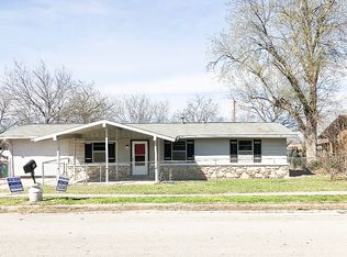 175 Moon Valley Dr, San Antonio, TX 78227