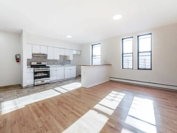 7 Star Realty LLC, 5406 Bergenline Ave #C519c3b01, West New York, NJ 07093