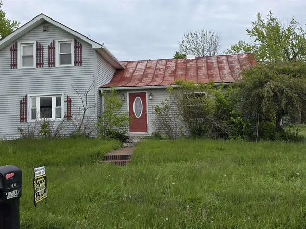 9358 E Market Rd, Pittsford, MI 49271