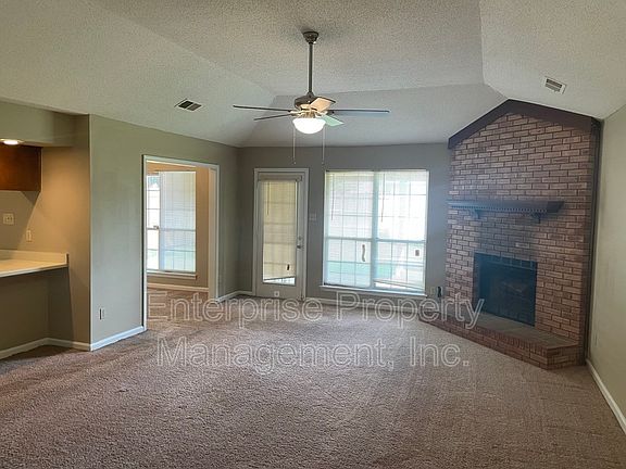 5th image of 6030 Cottage Hill Dr
