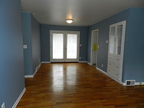 4th image of 2904 Otis St SE
