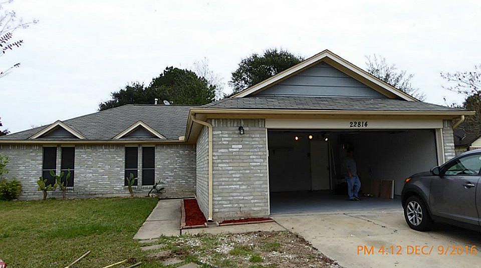 1st image of 22814 Tree House Ln