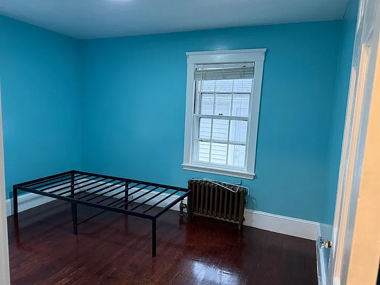 135 Pearl St — Photo 7