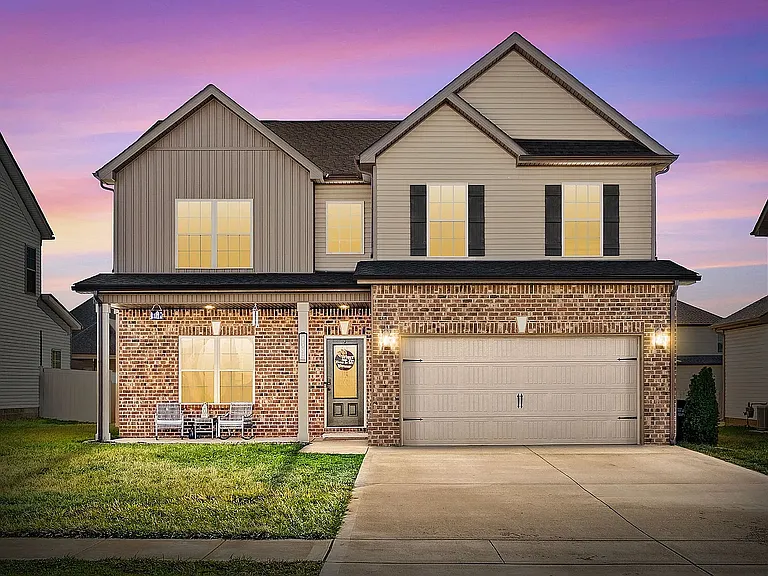 1483 Kingbird Dr — Photo 1