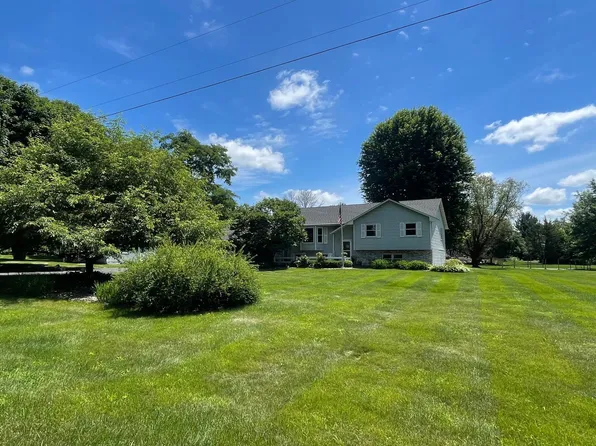 N7992 988th St, River Falls, WI 54022