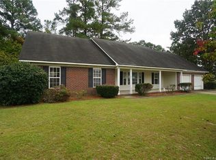 1511 Clan Campbell Dr, Raeford, NC 28376