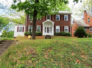 402 Rives Rd, Martinsville, VA 24112