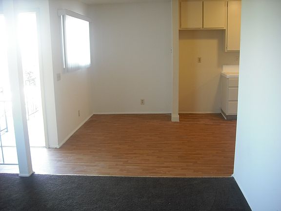3rd image of 2410 El Dorado Ave