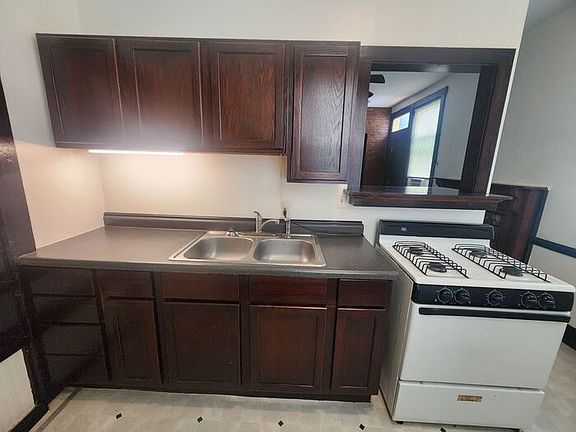 2nd image of 248 S 9th St #5