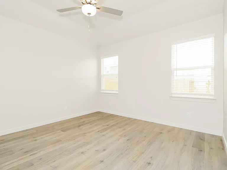 1508 Harvester Dr — Photo 9