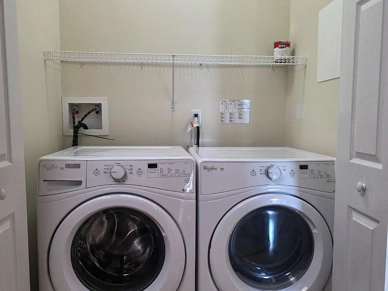 1115 Halifax Pl — Photo 8