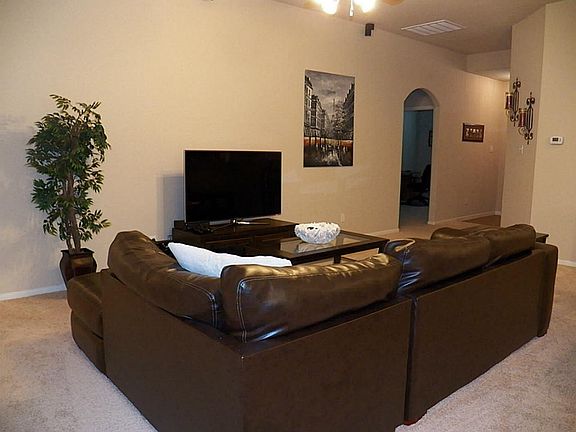     Another view of the living room.