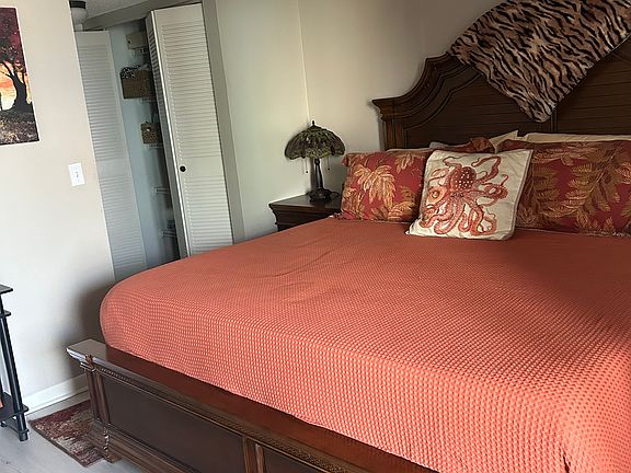 3rd image of 317-4904 38th Way S
