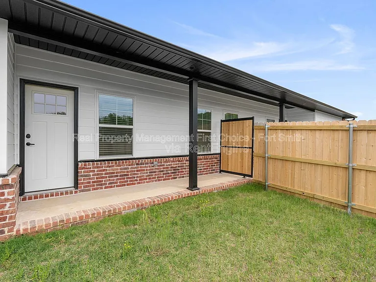 8724 Cantera Dr #B — Photo 20