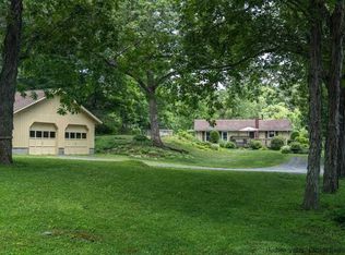 164 Fawn Rd, Saugerties, NY 12477