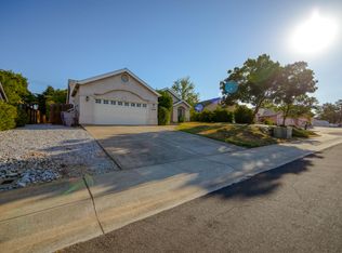 19326 Kinene Ct, Redding, CA 96003