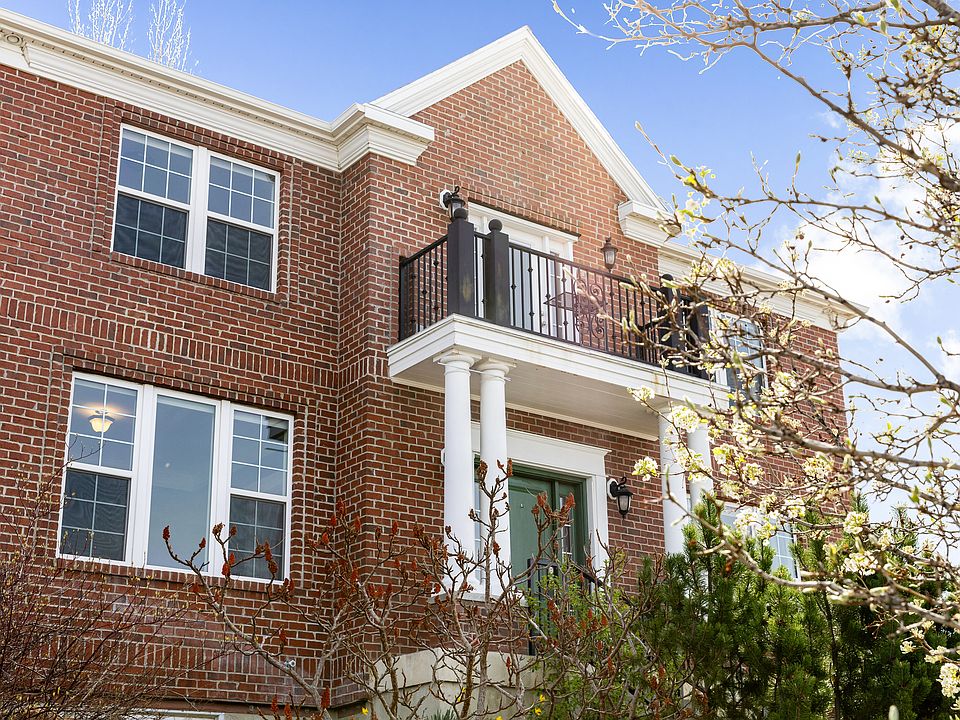 1st image of 434 S Cardon Ridge Dr