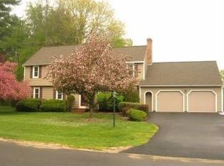 11 Merrymeeting Dr, Merrimack, NH 03054