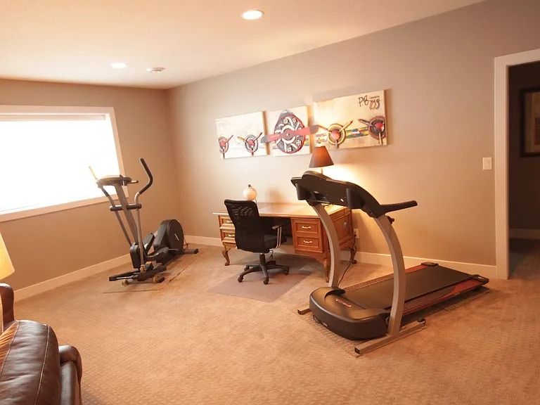 4033 Cameo Pl NE — Photo 15