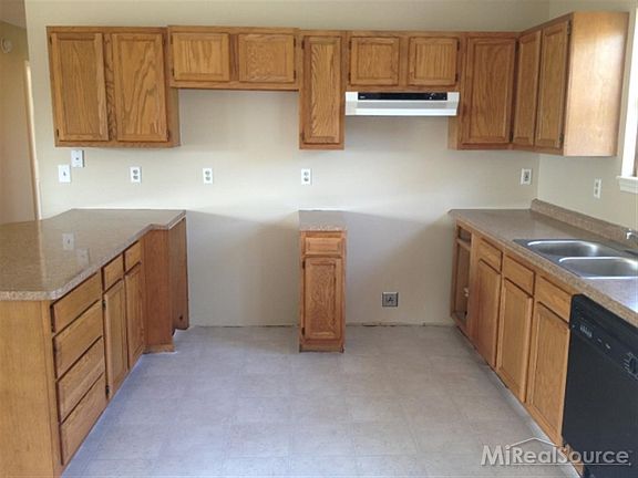 3rd image of 4510 La France Blvd