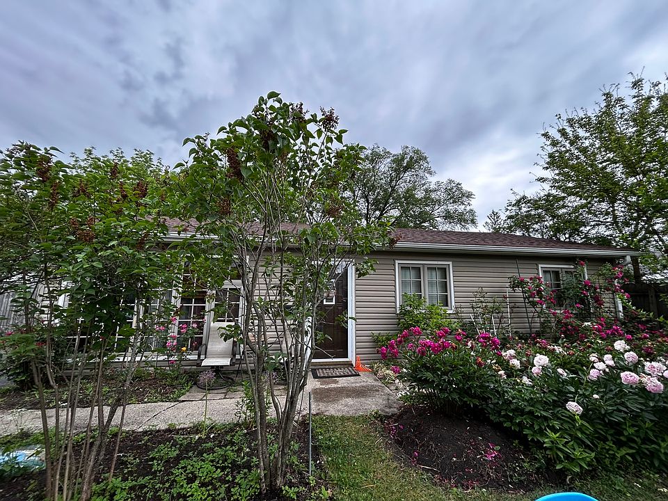 1st image of 324 N Emerald Ave