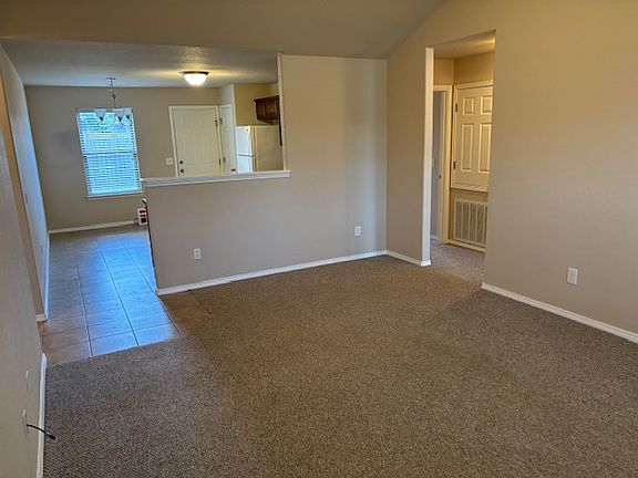 3rd image of 501 W Broadway St
