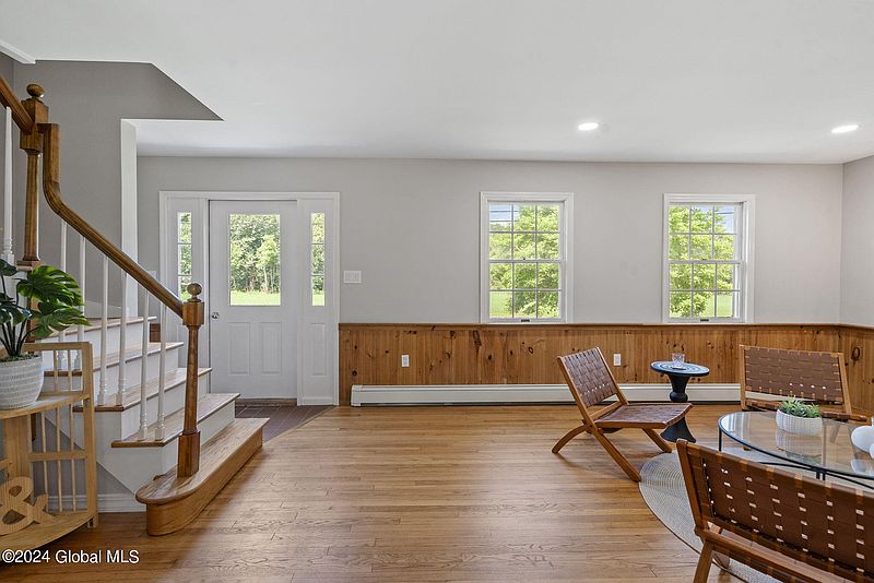 5th image of 2123 Tarrytown Road