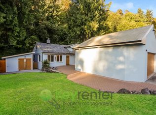 2456 SW 172nd St, Seattle, WA 98166