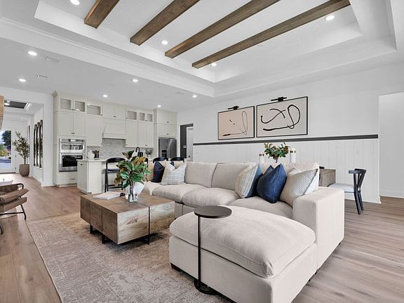 Mahogany Gathering Room