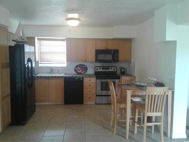 7770 NW 33rd St — Photo 15