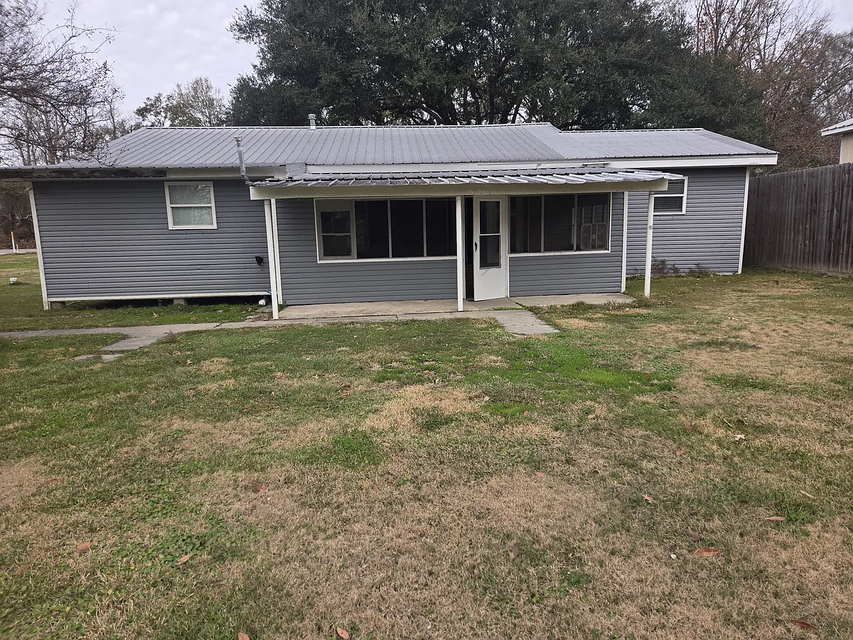 Building Photo - 42163 Cannon Rd