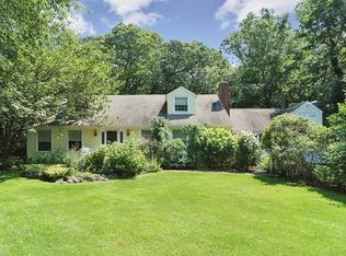 24 Timberbrook Rd, Northport, NY 11768