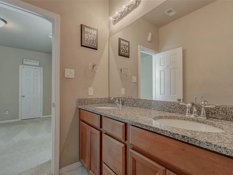 27810 Yorkshire Brook Ln — Photo 30