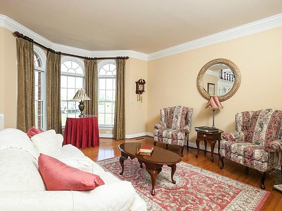 4th image of 2221 Quail Creek Ct