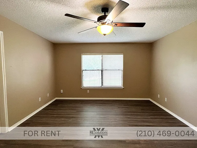 4535 Oakfield Way — Photo 13