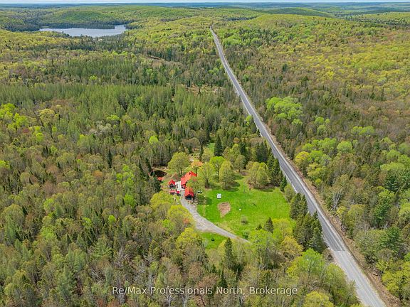 2nd image of 3569 Chetwynd Rd