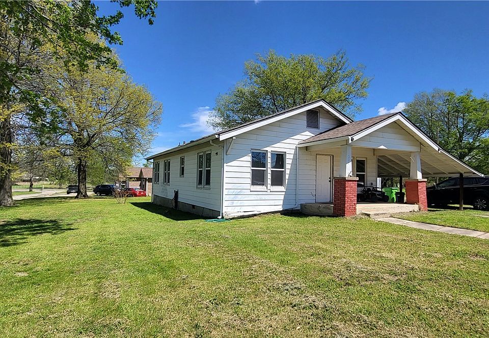 302 N 11th St, Okemah, OK 74859 Zillow