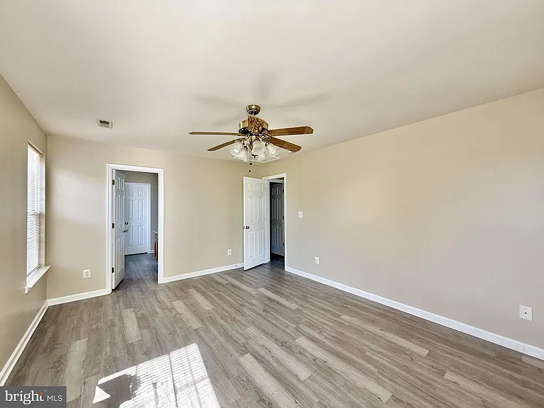 6002 Bush Ct — Photo 11