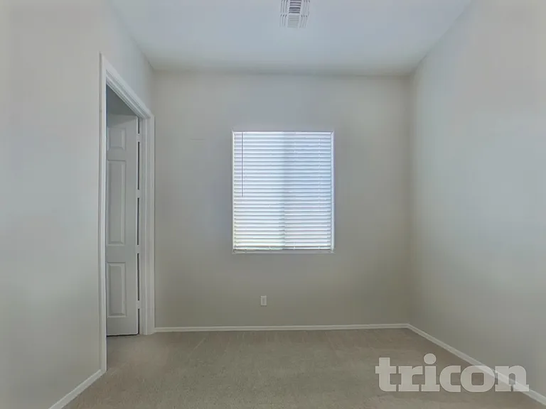 15744 W Pierce St — Photo 12