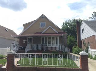 12136 235th St, Rosedale, NY 11422