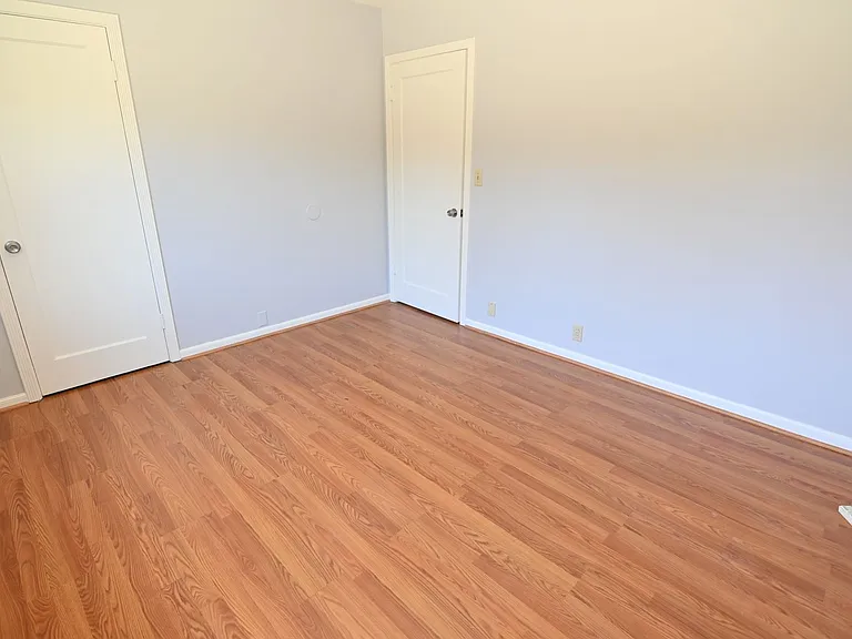 2466 Beechwood Ave — Photo 14