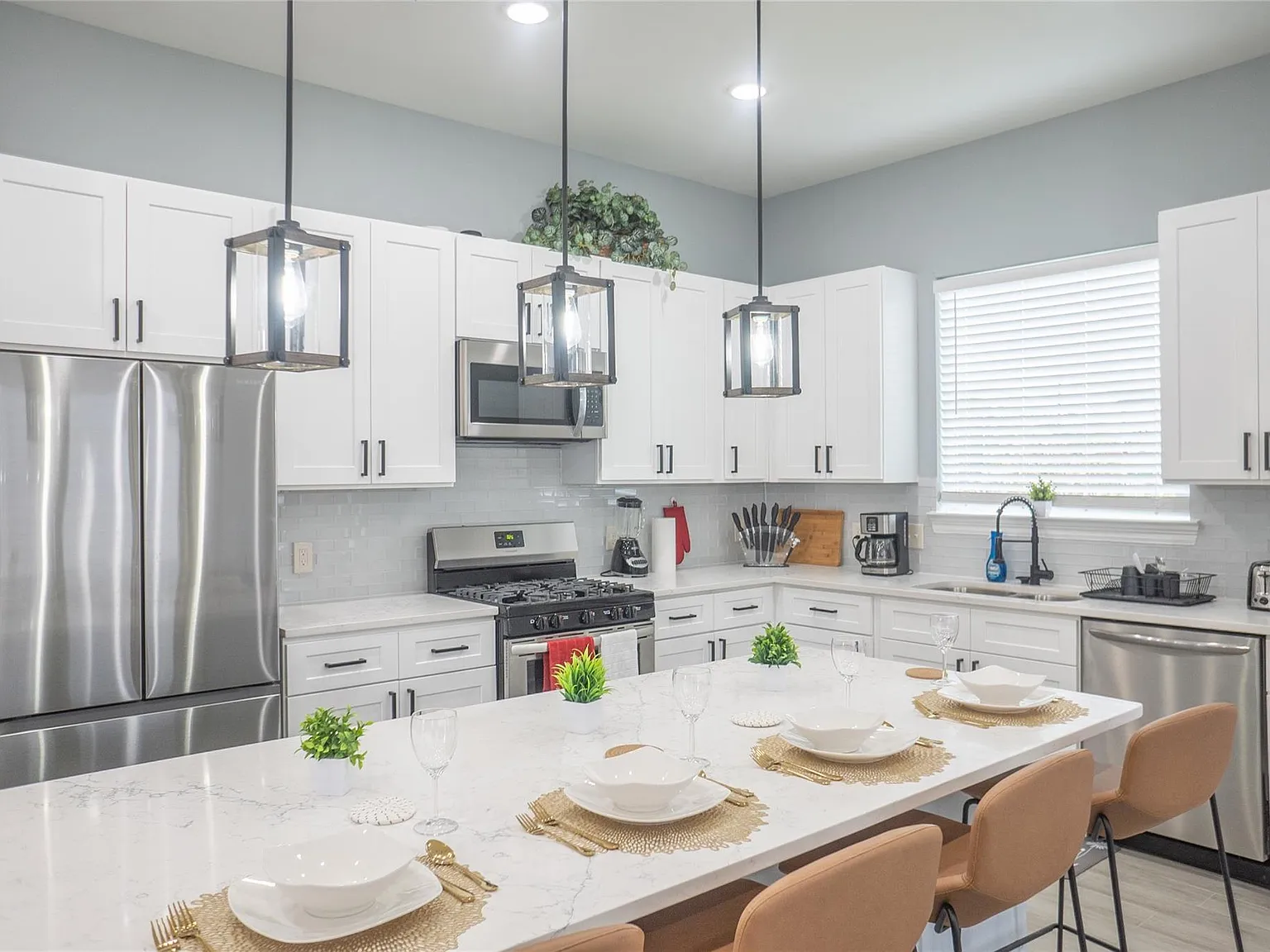 3 bed, 2.5 bath, 1544 sqft, $2,250 — Photo 4