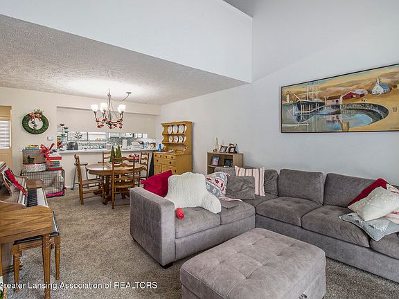 3rd image of 1242 Zimmer Pl