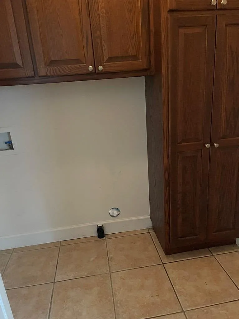 3 bed, 2.0 bath, 1514 sqft, $1,600 — Photo 4