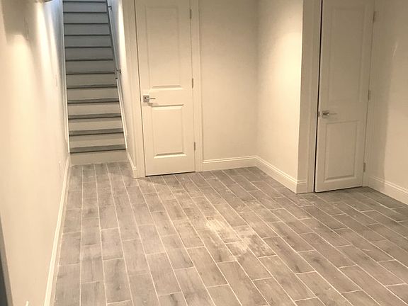 4th image of 181 Chauncey St APT 1R