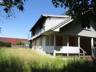 1209 S 6th Ave, Kelso, WA, 98626