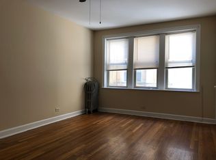 4724 W Addison St APT 2B, Chicago, IL 60641