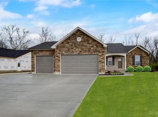 542 Holland Dr, Trenton, OH 45067